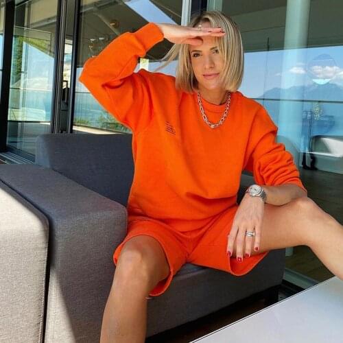 High End Summer New Fashion Casual V-Neck Long Sleeve Sweatshirt + Elastic Waist Letter Shorts Set Women