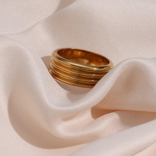 2021 New Stainless Steel 18K Gold Plated Basic Thread Texture Gold Rings For Women Summer Colorful Strip Enamel Ring