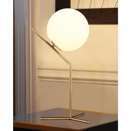 Nordic Desk Lamp Minimalist Table Lamps Modern Living Room White Glass Ball Table Light Iron Tripod Reading Indoor Decor Fixture