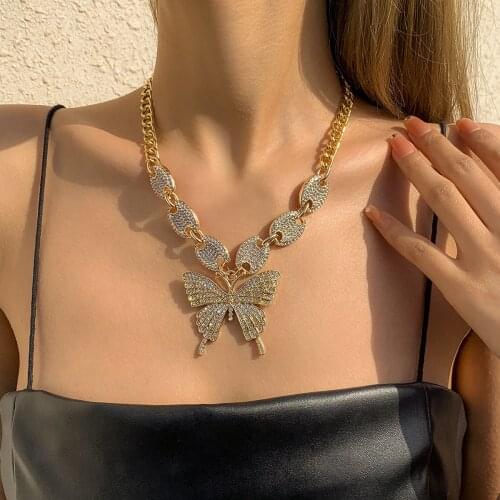 Retro jewelry with exaggerated rhinestone big butterfly ethnic style exaggerated pig nose buckle hip hop clavicle chain necklace