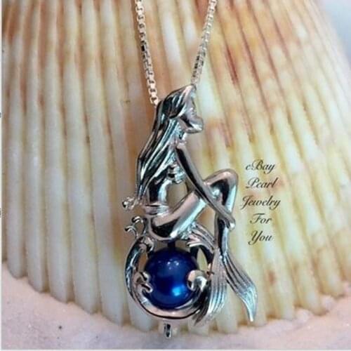 New Trendy Mermaid Shape Pendant Necklace Womens Necklace Fashion Metal Mermaid Luminous Stone Pendant Accessories Jewelry
