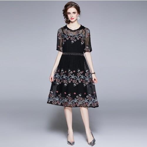 Summer New Fashion Floral Embroidery 2021 Two Piece Set High-End Dress Women O-neck Short Sleeve High Waist Black Mesh Dress
