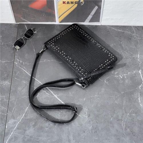 Yesetn Bag 04082021 Mens rivet large capacity wrist bag hand bag mens fashion crocodile leather envelope bag