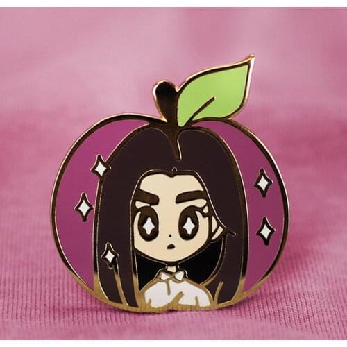 LOONA Olivia Hyes Enamel Pin Cartoon Kawaii Fashion Apple Girl Brooch Painter Artist Collectible Badge Accessories Unique Gift
