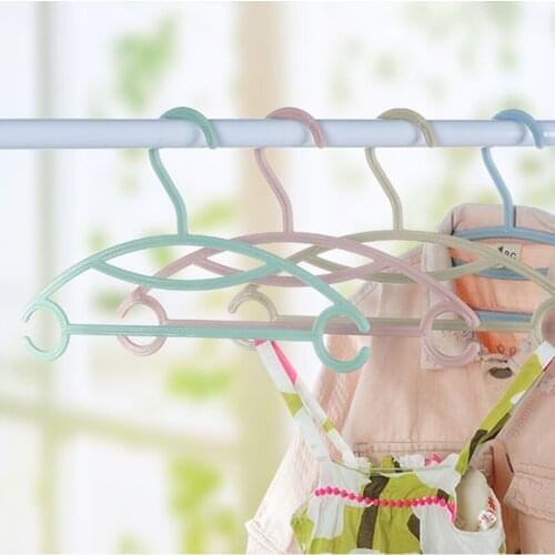 10Pcs/set Plastic Kids Durable Clothes Hangers Non-slip Seamless Windproof Dry Wet Children Hanging Portable Wardrobe Storage