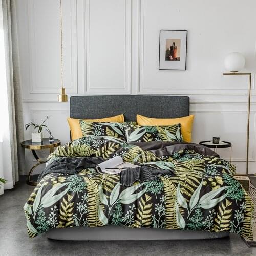 2020 New Glossy Satin Printed Fresh Bedding Set Smooth Lustrous Duvet Cover Set Bed Sheet Pillowcases Queen King size 4pcs