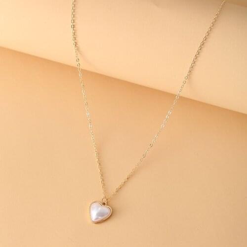 2021 Fashion Costume Jewelry New Simple Gold Chain Pearl Heart Pendant Necklace Neck Chain Long Choker Necklaces For Women