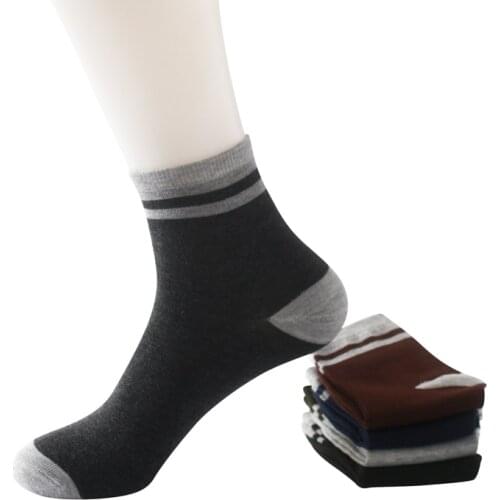 New colorful cotton matching sports socks Man outdoor leisure tube English men Fashion socks man 5pairs / lot =10 pieces