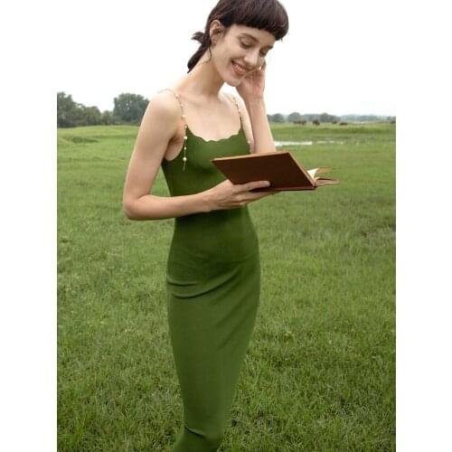 Green Dress Womens 2021 New Womens Mid Long Slim One Step Pearl Chain Suspender Knitted Skirt