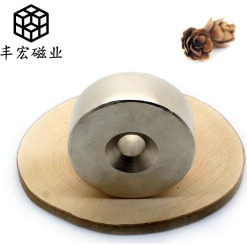 D60 * 20-10 NdFeB salvage strong magnet 60 x 20 holes 10 industrial large-size countersunken hole Magneto environmental