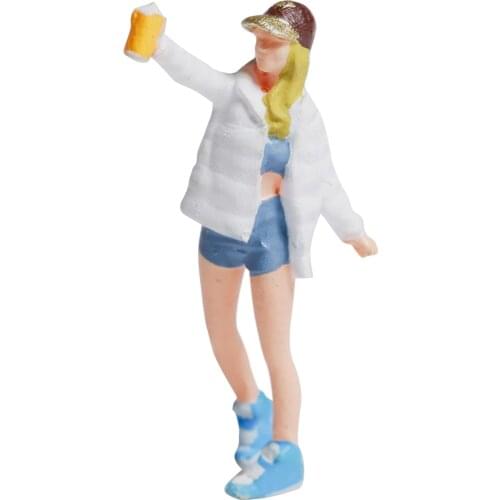 1/87 Graffiti Characters Figure Resin People Model Train Road Buliding Layout Scenario for Siku Accessory