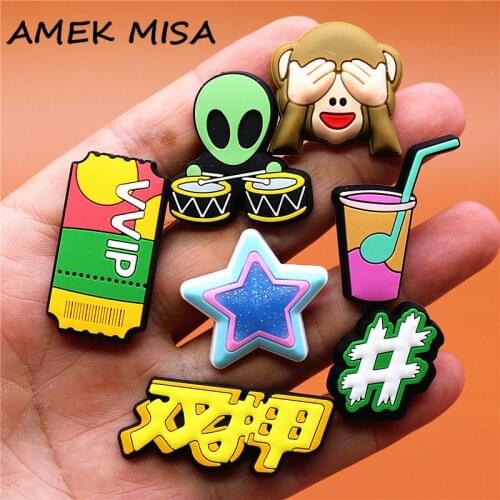 Luxury Music Star Shoe Charms Accessories Monkey VVIP Card Double Rhyme Shoe Buckle Decorations fit Kids X-mas Party Gifts U276