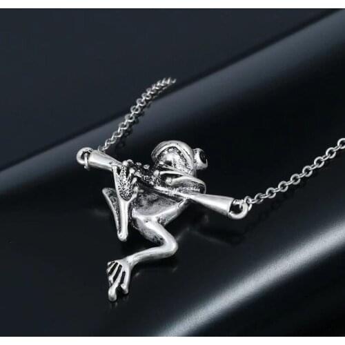 Vintage Animal Necklace 3D Realistic Baby Frog on a Branch Unique Necklaces & Pendants Gift for Women Girls jewelry wholesale