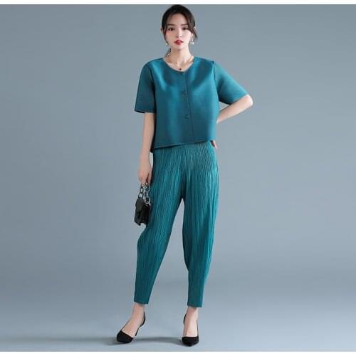 Short Sleeve Button Round Neck Crop Top Elastic High Waist Harem Pants Women Miyak Pleated Large Size 2 Piece Set Female Clothes