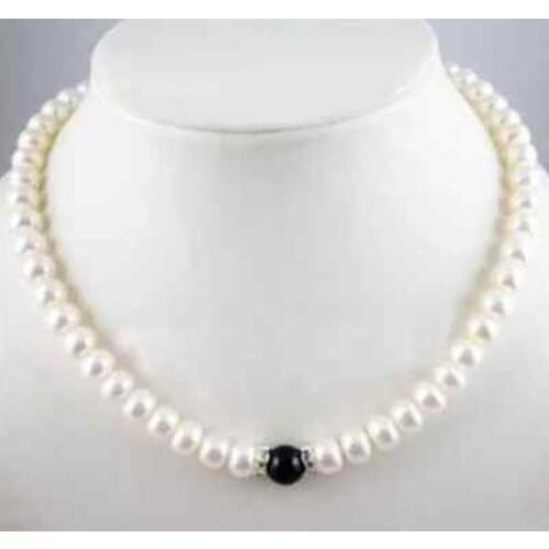 Charming 7-8mm White FW Pearl + Black Agate Necklace 18"