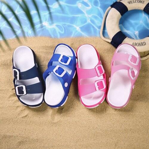 2020 childrens Sandals led light Summer Outside Slippers boy girl Cute Flat Buckle Slippers childrens Hot Sandals
