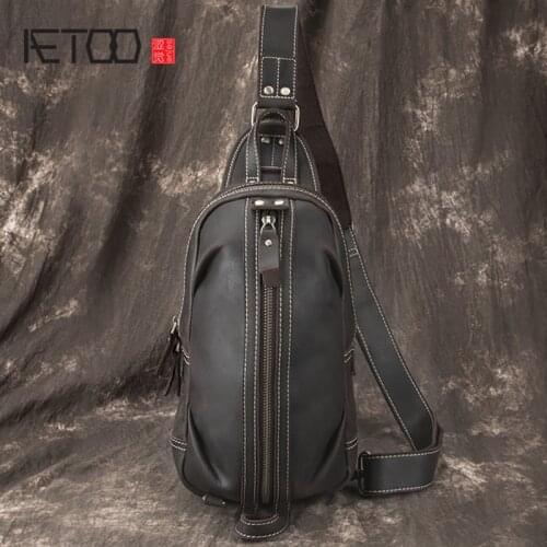 AETOO Genuine leather mens chest bag, retro leather shoulder bag, first layer leather casual messenger bag