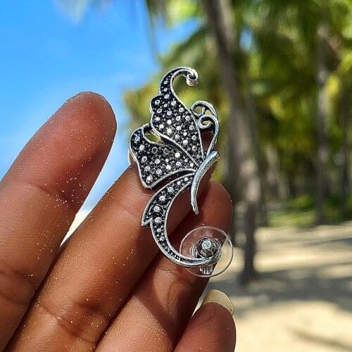 Docona 1pc Retro Butterfly Wings Stud Earrings for Women Bohemia Silver Color Metal Alloy Ear Clip Ladies Party Jewelry серьги