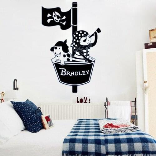 Personalised name Cartoon Pirates Nest Wall Sticker Vinyl Boys name custom for Kids Bedroom Wall decal Removable Home Decor z032