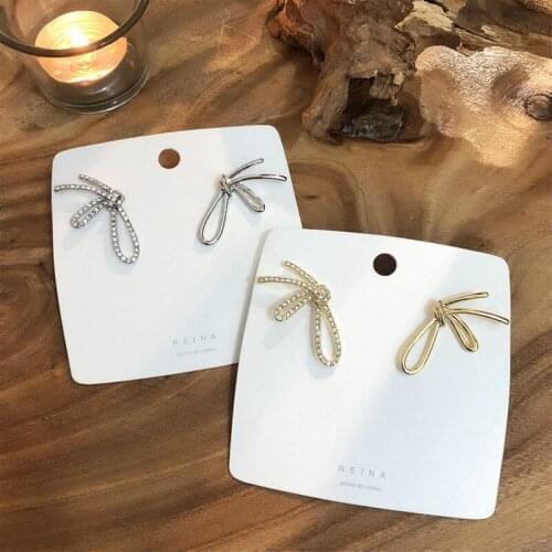 2019 New Arrival Metal Vintage Bowknot Women Dangle Earrings Korean Fairy Temperament Asymmetric Butterfly Knot Female Jewelry