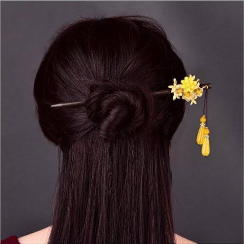 Retro Creative Yellow Synthetic Flower Comfortable Hair Jewelry Personal Elegant Water Drop Pendant Wood Hair Stick