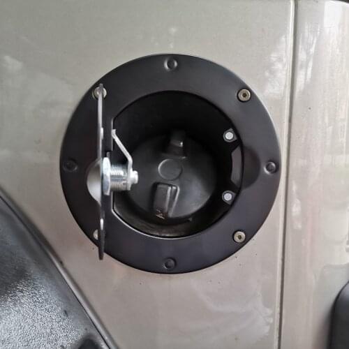 Car Exterior Fuel Tank Cap with Lock for Jeep Wrangler JT 1997-2006 Oil Gas Aluminum Alloy Cover Accessories