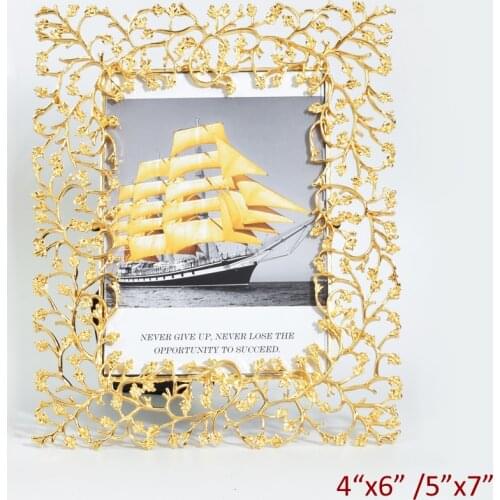 Elegent Gold Plating Leaves Design Rectangle Shaped Two Ways Metal Photo Frame for 4 by 6 and 5 by 7 Pictures