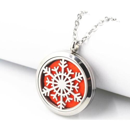 Hot selling Aroma Essential Oil Diffuser 316 Stainless Steel 30mm Snowflake Floating Lockets Pendant Necklaces Jewelry
