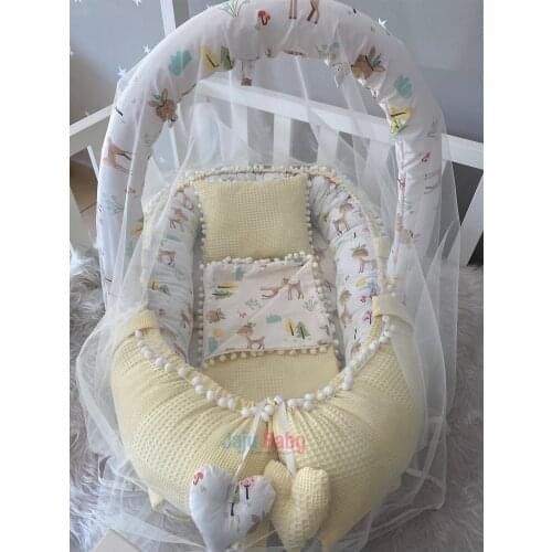 Jaju Baby Handmade, Yellow Waffle Pique Fabric Gazelle Design Pompom Babynest and Quilt Toy Apparatus and Tulle Set