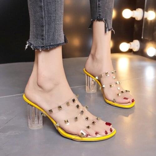 New Women Sandals Transparent Crystal Summer Jelly Shoes Pointed Toe Slip On Low Heels Ladies Fashion Slip On Female Footwear