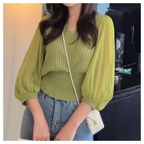 T-shirt girl 2021 spring and summer new Korean version loose short v collar bubble sleeve seven-sleeve ice silk knitwear thin