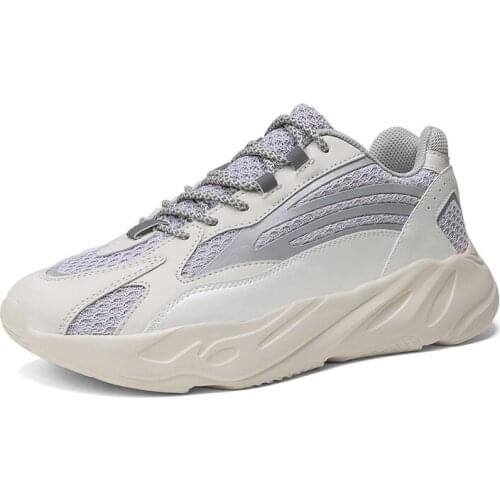 Mens Casual Shoes Summer Breathable Mesh Sneakers Lightweight Soft Inside Non-Slip Sole 39-44 Fashion 2021 New Brands Design