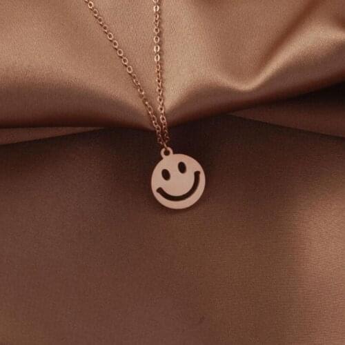 2021 New Fashion Eco-friendly Stainless Steel 18k Rose Gold Smile Face Pendant Necklaces for Women Jewelry Gift