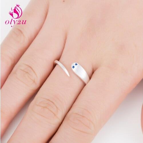 Oly2u 10pcs/lot Wholesale Deep Ocean Style Charm Blue Eyes Ancient Fish Shaped Open Rings for Men Women