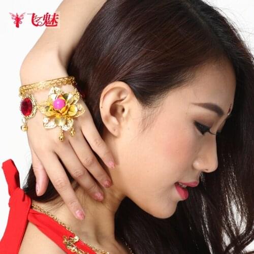 Belly dance shows bracelet accessories Belly dance camellia bracelet The bracelet chain (single)