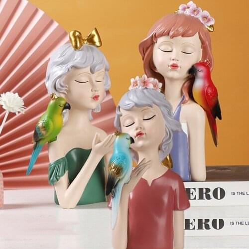 Nordic Style Decoration Resin Girl Crafts Living Room Wine Cabinet TV Cabinet Home Decorat Ornaments