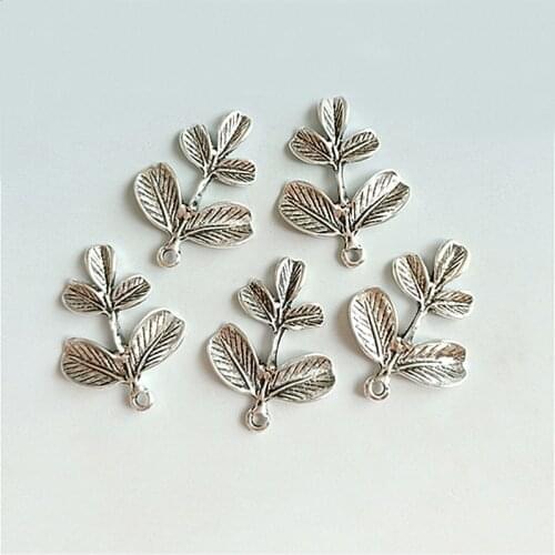 SEA MEW 50 PCS 2.1cm*2.7cm Fashion Metal Alloy Leaf Pendant Connectors DIY Jewelry Accessories