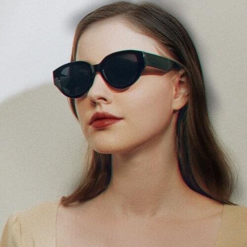 Luxury Brand Designer Small Frame Cat Eye Sunglasses Women Fashion Vintage Popular Travel Driving Sun Glasses Sexy Female UV400