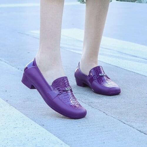 Ladies sandals Fashion new pointed end Soft and non-slip PVC rubber Slope heel Work and leisure female cool slippers