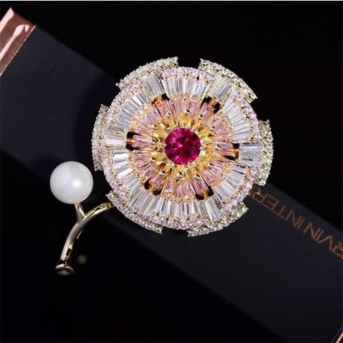 Gorgeous Crystal Large Brooches for Women with Pearl High Quality Flower Gold Color Cubic Zironia Brooch Pins Jewelry Accessory
