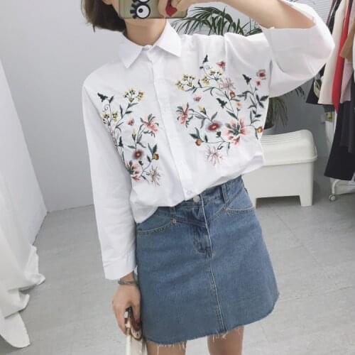 Preppy Style Tops Womens Blouse 2021 Loose Tunic Fashion White Floral Embroidery Long Sleeve Shirts Female Casual Blusas New