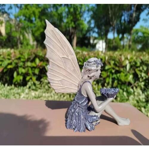 Sculpture Resin Garden Realistic Figure Desktop Tabletop Girl Statue Garden Yard Outdoor Indoor Art Decoration
