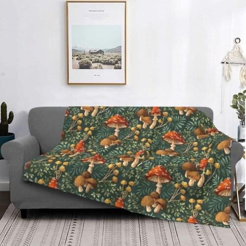 Woodland Psychedelic Mushroom Spray Blanket Flannel Decoration Fantasy Super Warm Throw Blanket for Home Office Bedding Throws