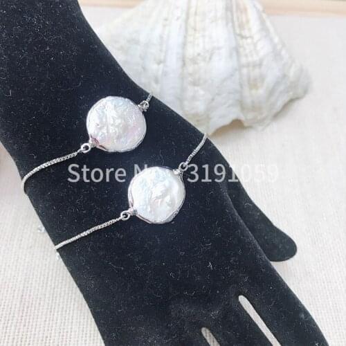 Earring female temperament Europe and America individual joker circle bright pearl flow pole bracelet