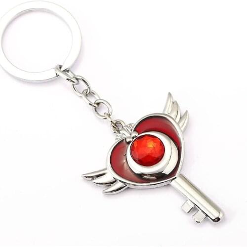 Anime Sailor Moon Keychain Tsukino Usagi Heart Shape Metal Key Chains Car Keyrings Pendants Cosplay Accessories Figure Toys Gift