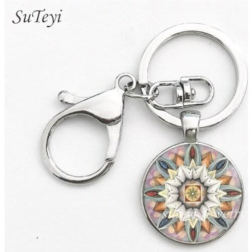 SUTEYI Fashion Mandala Pattern Keychain Buddhism Zen Key Chain Glass Dome Key Ring Bag Accessories Jewelry Gift