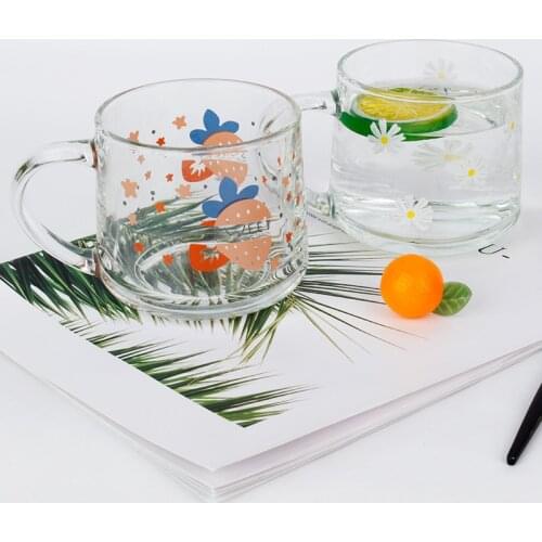 Creative Daisy Strawberry Pattern Glass Mug Breakfast Mlik Coffe Cup Household Couple Water CupTransparent Drinkware With Handle