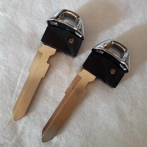 DAKATU Smart Emergency Key Blade For Suzuki Kizashi Swift SX4 2010 2011 2012 HU87R Smart Remote key blade