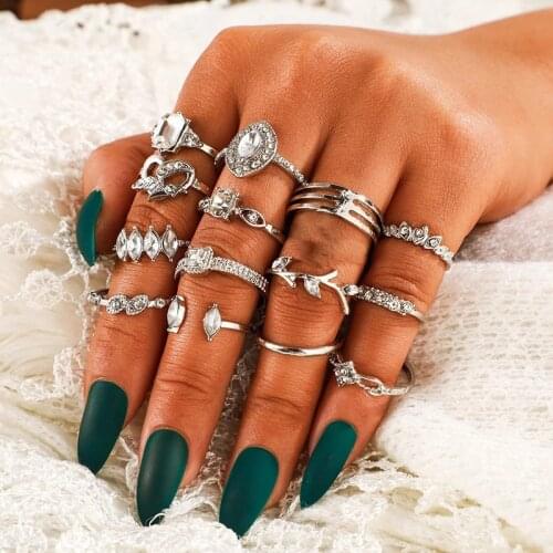Docona 15pcs/sets Vintage Silver Color Rings Set for Women Clear Crystal Stone Hollow Heart Geometric Wedding Rings Jewelry 8946