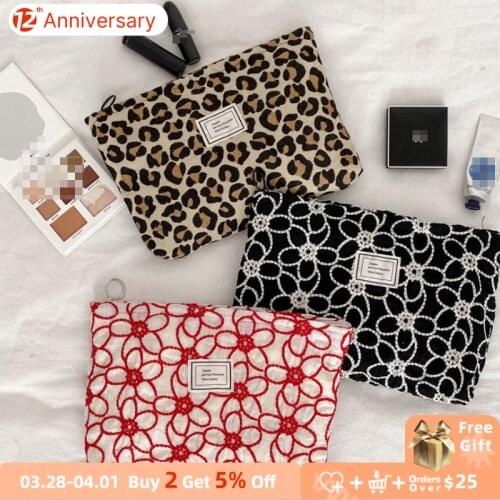 Embroidery Flower Womens Cosmetic Bag Retro Daisy Ladies Storage Clutch Coin Purse Handbags Female Travel Portable Wallet Pouch